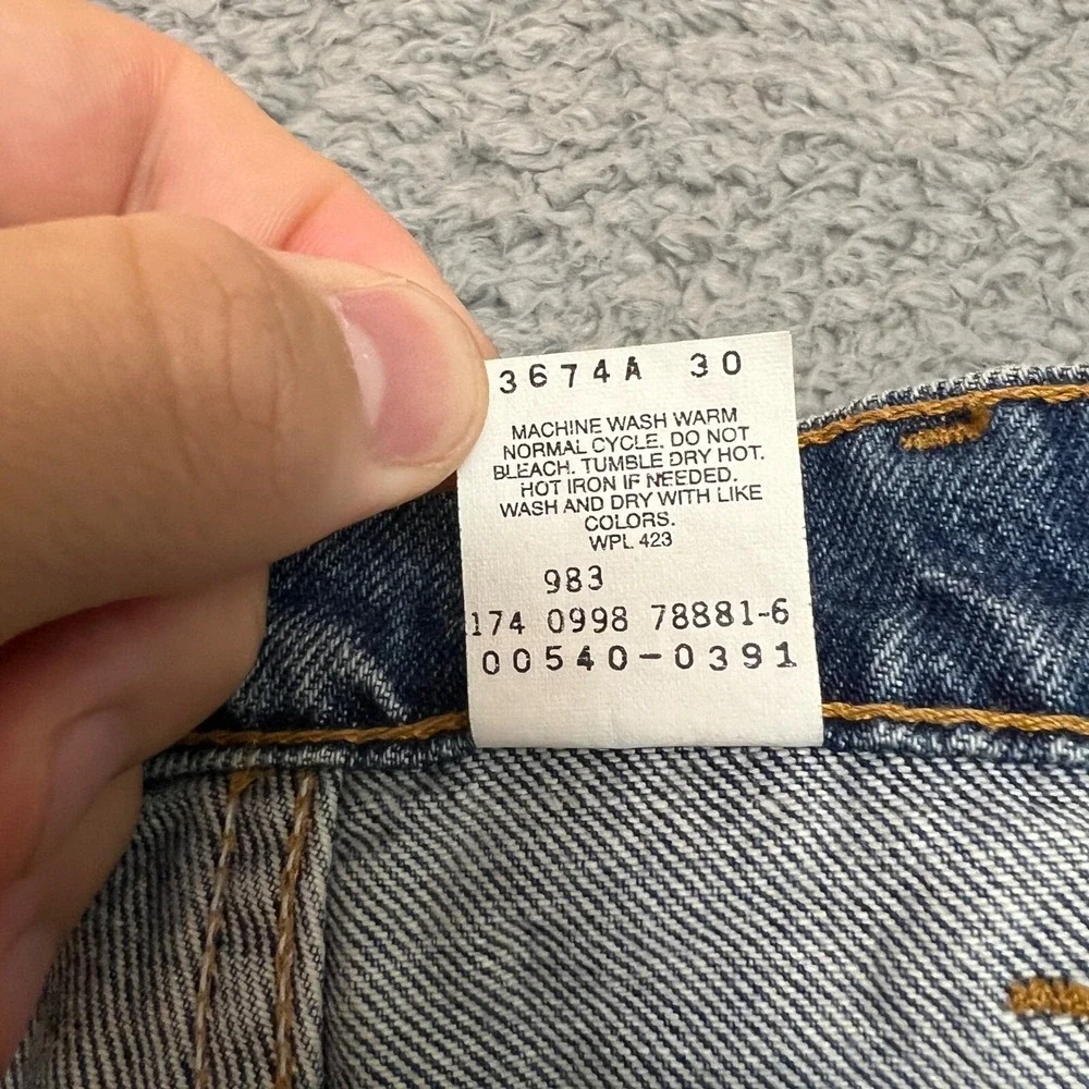 Levi 540 Jeans Mens 44x30 Blue Excellent Relaxed Fit Straight Leg Denim